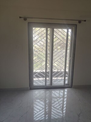 Room in 3 BHK Apartment at BR Residency, Haralur Road – for Rent