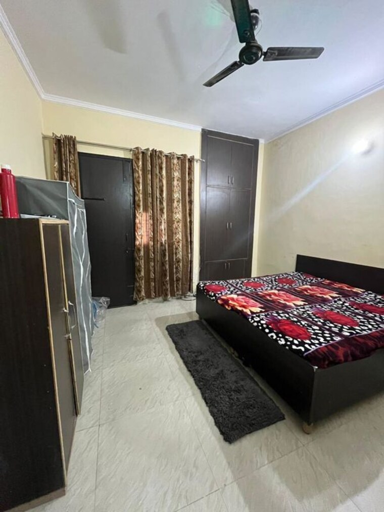 Bedroom, sector 45 3 Bedroom 1800 Sq.Ft. Builder Floor In Sector 45 Gurgaon 10310251