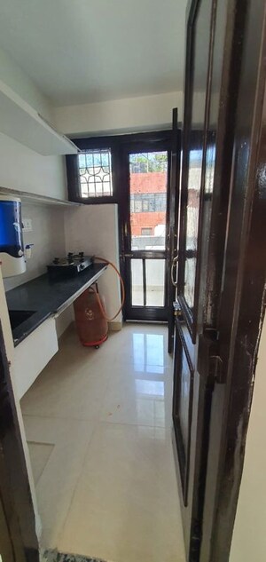Kitchen in 1 RK Builder Floor at Sector 33 – for Rent
