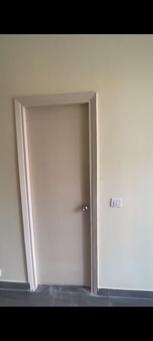 Building Lobby in 1 BHK Independent House at RWA Apartments, Sector 31 – for Rent