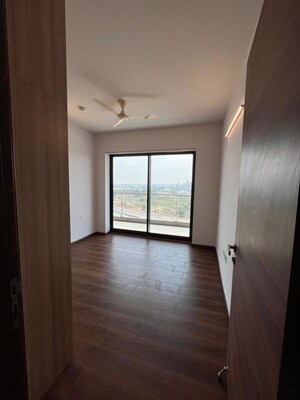 Room in 3 BHK Apartment at Mahindra Luminare, Sector 59 – for Sale