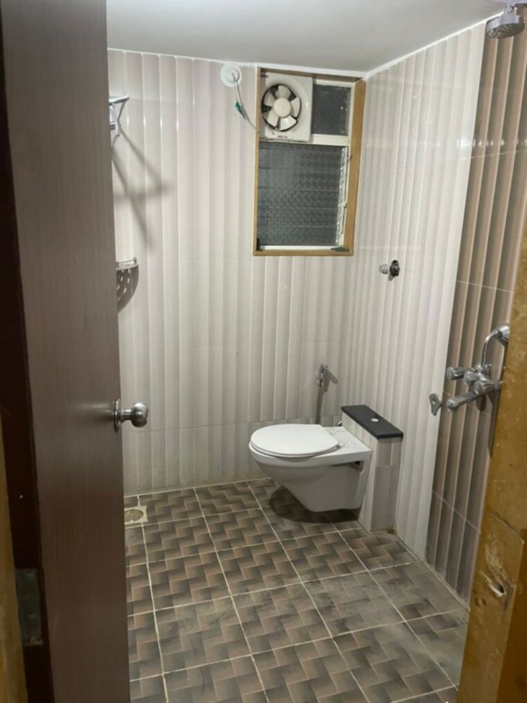 Bathroom, nyati-era 2 Bedroom 800 Sq.Ft. Apartment In Dhanori Pune 10310285