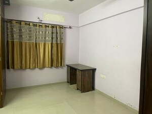 Room in 2 BHK Apartment at Nyati Era, Dhanori – for Rent