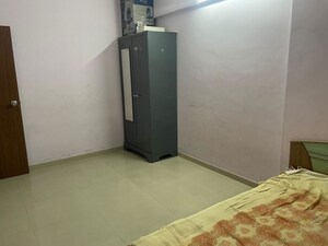 Room in 2 BHK Apartment at Nyati Era, Dhanori – for Rent