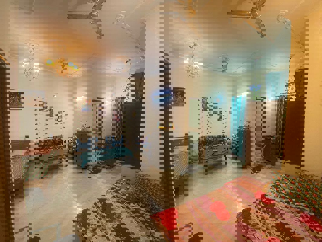 1 Rk  + Store Room 300 Sq.Ft. Independent House in RWA Apartments Sector 39