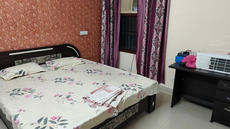Bedroom, sector 5 3 Bedroom 1650 Sq.Ft. Apartment In Sector 5 Panchkula 10310380