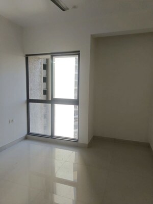 Room in 1 BHK Apartment at Lodha Casa Viva, Majiwada – for Rent