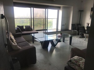 2 BHK Apartment For Rent in Ruparel Ariana, Parel