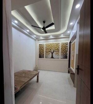 Room in 1 RK Independent House at Sector 62 – for Sale