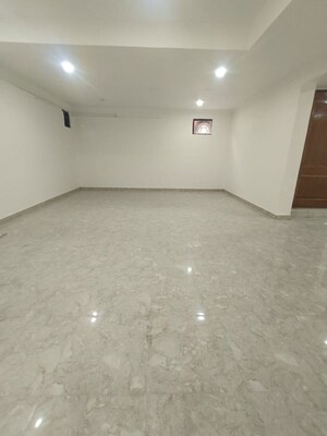 Room in  Office Space at Safdarjung Enclave – for Sale