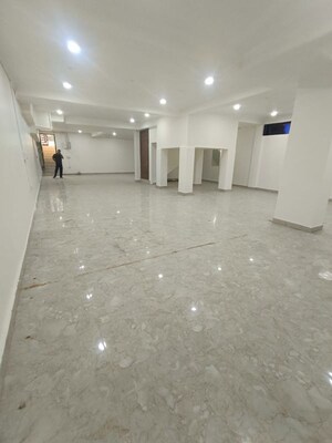  Office Space For Sale in Safdarjung Enclave