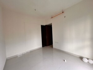 Room in 4 BHK Builder Floor at Sector 84 – for Rent