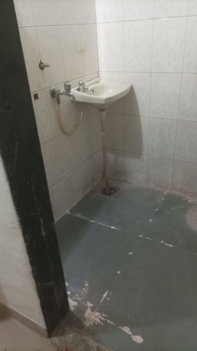 Bathroom, mm-spectra 1 Bedroom 270 Sq.Ft. Apartment In Chembur Mumbai 10310480