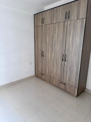 Room in 2 BHK Apartment at Breez Global Heights, Sohna Sector 33 – for Sale
