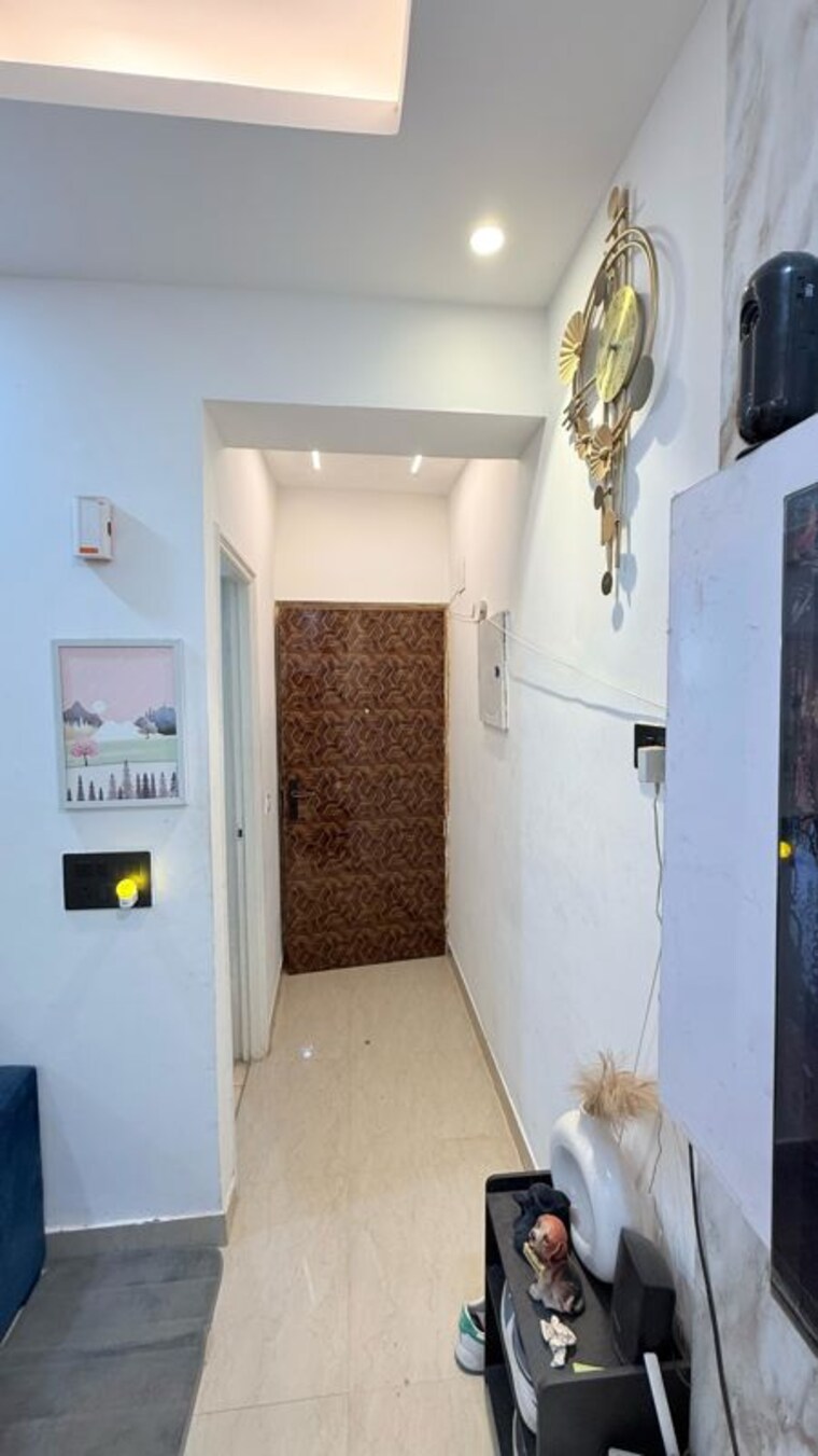 Bathroom, shree-vardhman-mantra 2 Bedroom 800 Sq.Ft. Apartment In Sector 67 Gurgaon 10310399