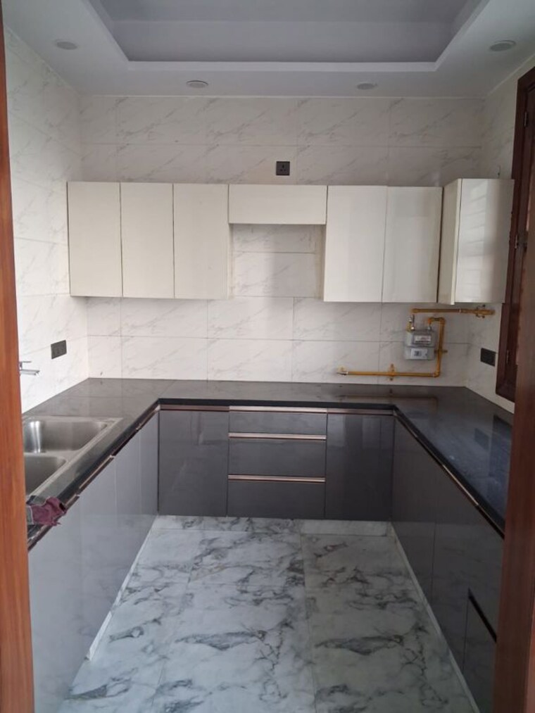 Kitchen, sector 10 3 Bedroom 2250 Sq.Ft. Builder Floor In Sector 10 Faridabad 10310550