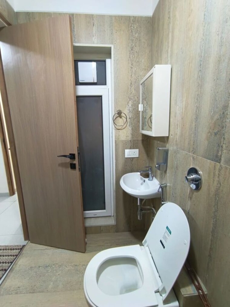 Bathroom, mahavir-arham-mourya 2 Bedroom 730 Sq.Ft. Apartment In Chembur Mumbai 10310567