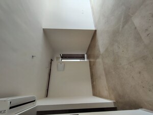 Room in 3 BHK Apartment at One Indiabulls Thane 1, Pokhran Road No One – for Rent