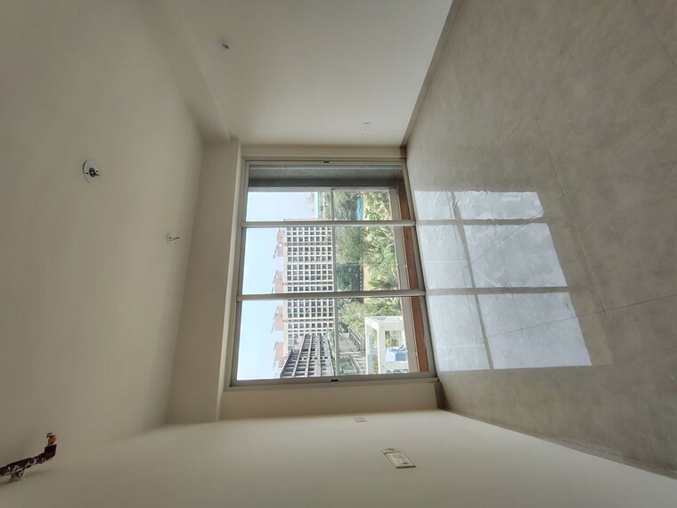 Room, one-indiabulls-thane-1 3 Bedroom 1180 Sq.Ft. Apartment In Pokhran Road No One Thane 10310571