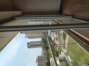 Staircase in 3 BHK Apartment at One Indiabulls Thane 1, Pokhran Road No One – for Rent