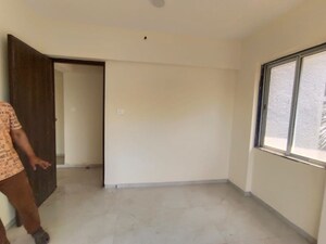 Room in 3 BHK Apartment at Ekta Crest, Chembur – for Rent
