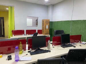  Office Space in IT/SEZ For Rent in Sector 3