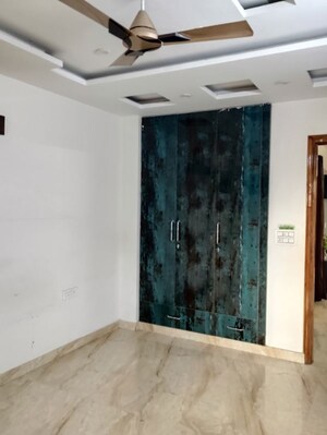 Bedroom in 3 BHK Builder Floor at Sector 7 – for Rent