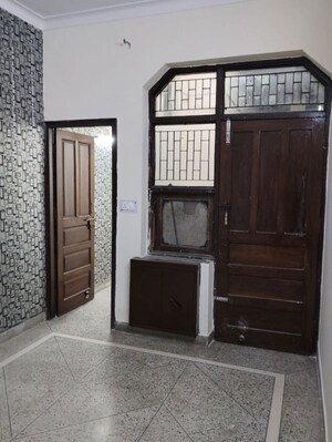 Bedroom in 2 BHK Builder Floor at Sector 16 – for Rent