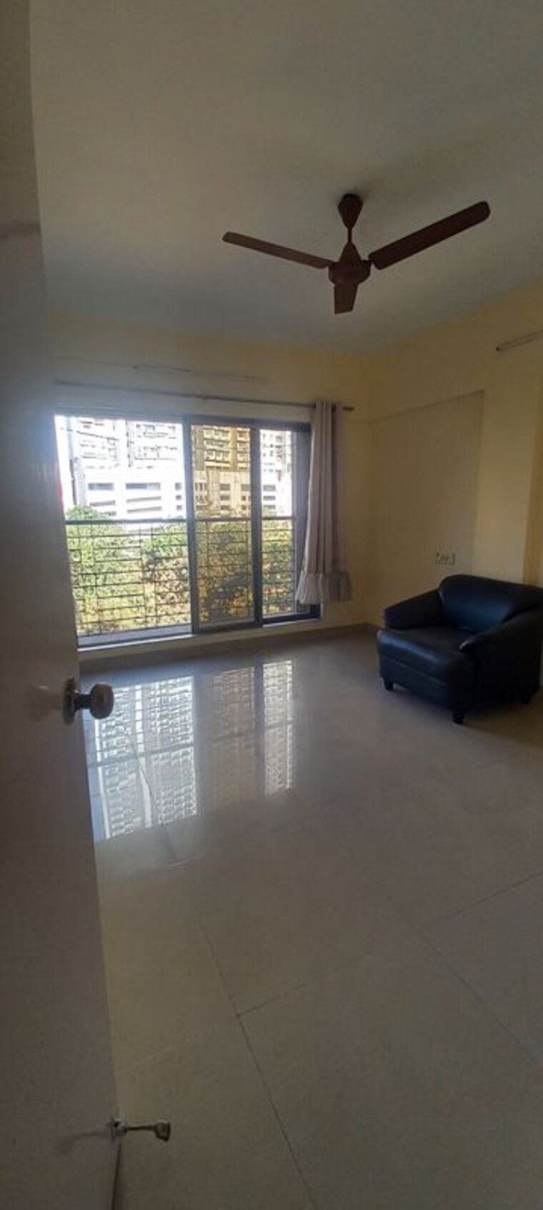 Room, ambika-chs-goregaon 3 Bedroom 1000 Sq.Ft. Apartment In Goregaon East Mumbai 10310650