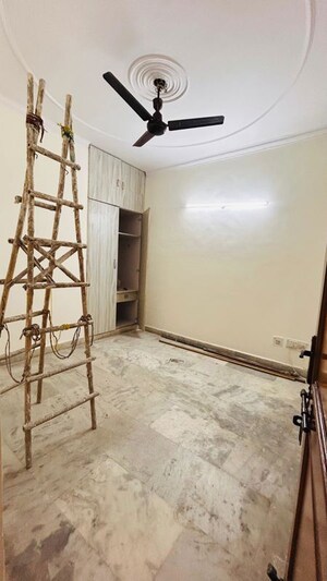 Room in 2 BHK Builder Floor at Malviya Nagar – for Rent