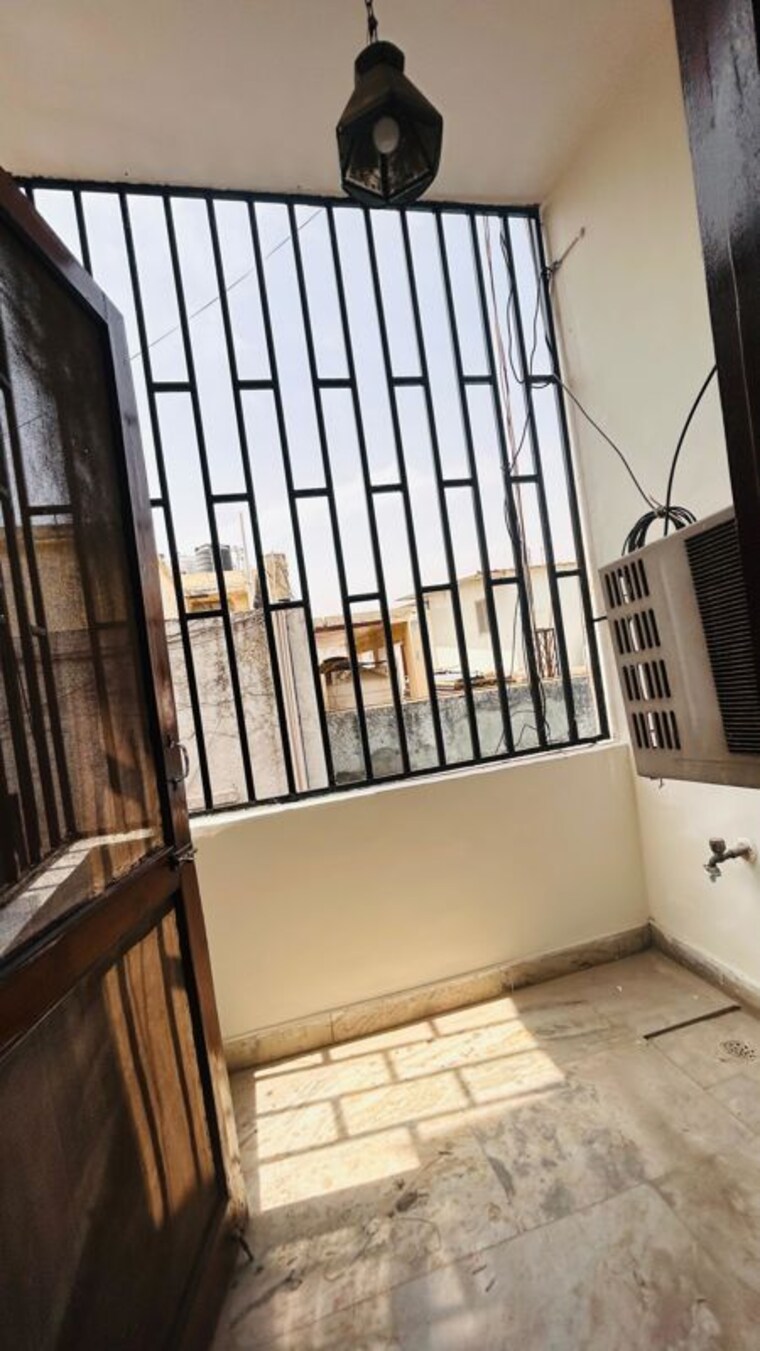 Balcony, malviya nagar 2 Bedroom 1200 Sq.Ft. Builder Floor In Malviya Nagar Delhi 10310657
