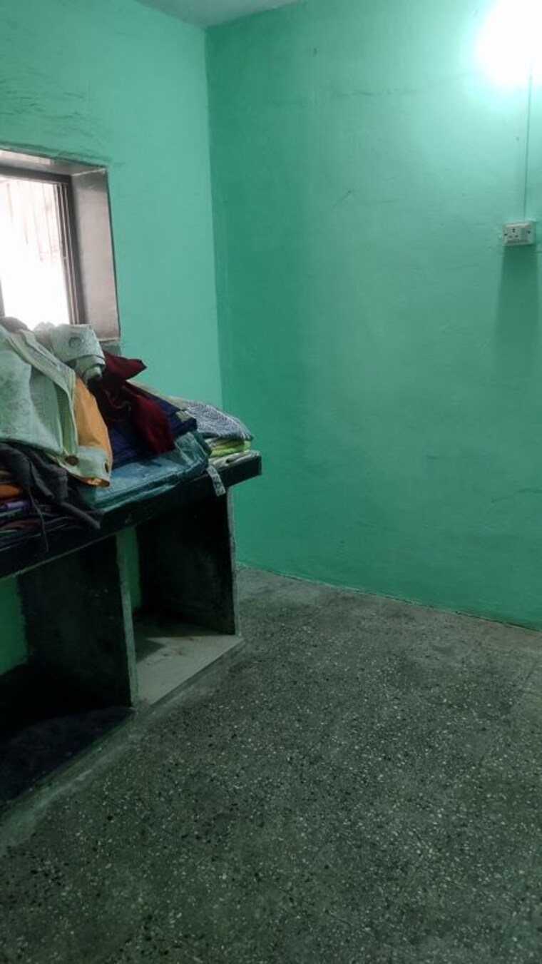  Parking, chandrama-chs-dombivli 1 RK 390 Sq.Ft. Apartment In Dombivli West Thane 10310658