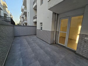 Building Lobby in 3 BHK Builder Floor at Bptp Park Floors I, Sector 77 – for Rent