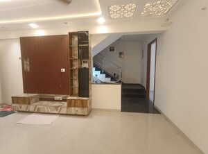 Room in 3 BHK Independent House at Sara Sanskruti, Kharabwadi – for Rent