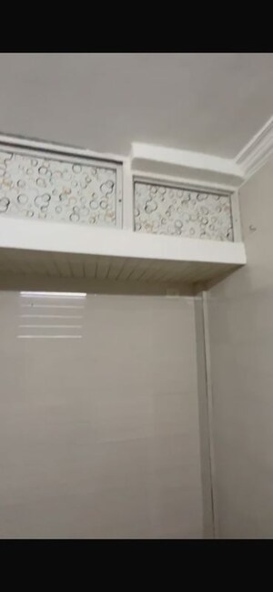 Furnished Amenities in 1 BHK Apartment at Kamal Apartments Kandivali, Kandivali West – for Sale