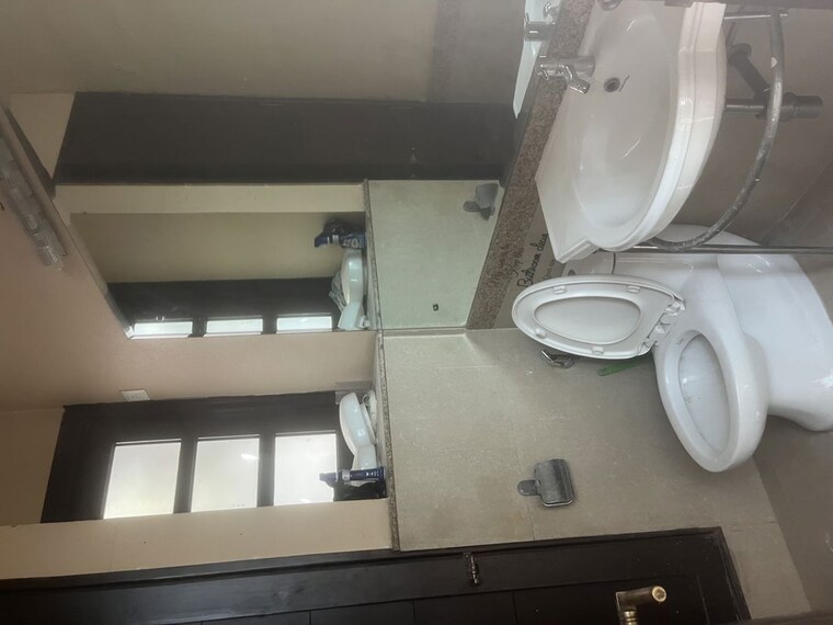 Bathroom, vipul-tatvam-villas 4 Bedroom 4750 Sq.Ft. Villa In Sector 48 Gurgaon 10310630