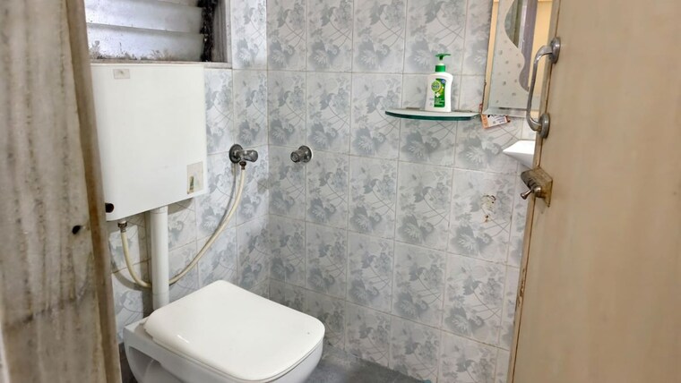 Bathroom, acme-enclave 2 Bedroom 800 Sq.Ft. Apartment In Malad West Mumbai 10310734