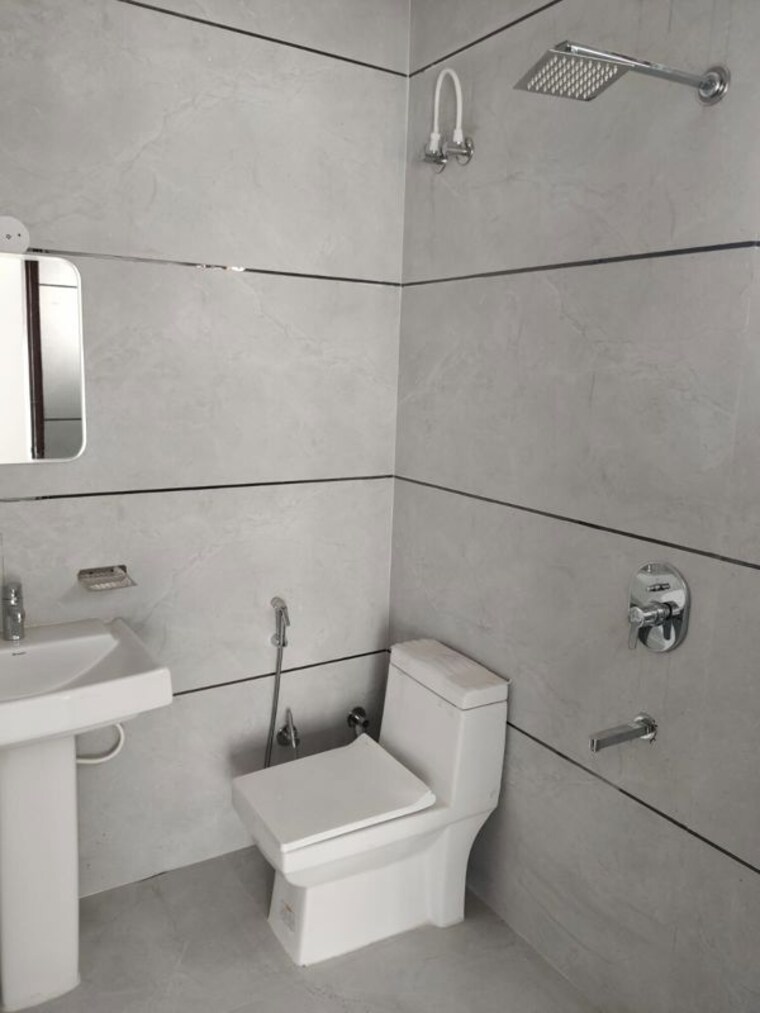 Bathroom, ajabpur khurd 3 Bedroom 1750 Sq.Ft. Builder Floor In Ajabpur Khurd Dehradun 10310750