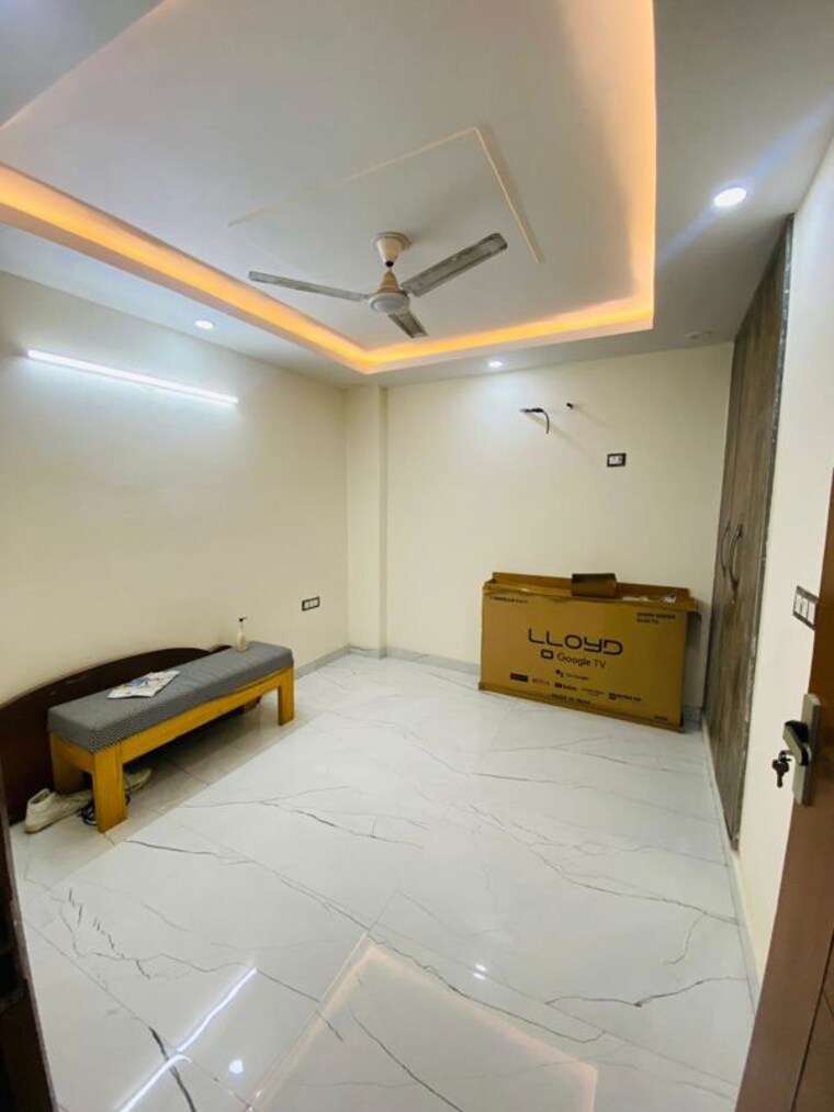 undefined, chattarpur 3 Bedroom 120 Sq.Yd. Builder Floor In Chattarpur Delhi 10310738