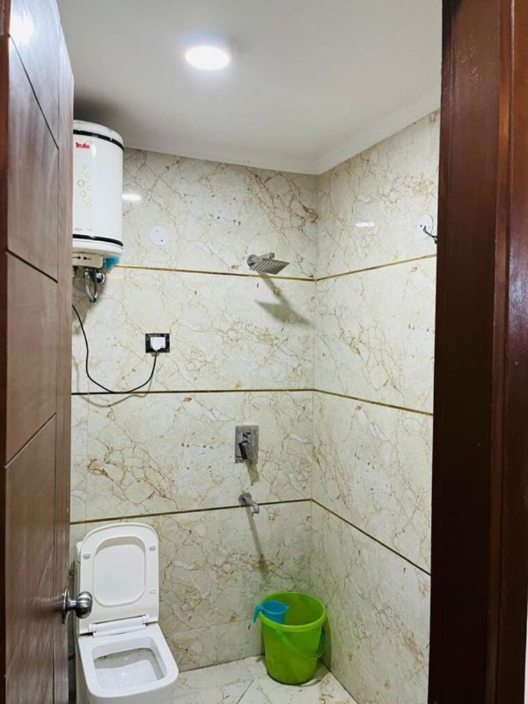 undefined, chattarpur 3 Bedroom 120 Sq.Yd. Builder Floor In Chattarpur Delhi 10310738