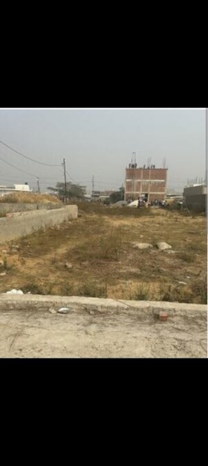  Plot For Sale in Sector 80