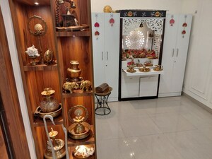 Room in 3 BHK Independent House at Sindhuja Greens, Sector 10 Greater Noida – for Rent