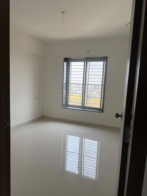 Room in 3 BHK Apartment at Prisma Square, Moshi – for Rent