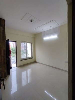 Room in 3 BHK Builder Floor at Dehradun Cantt – for Sale
