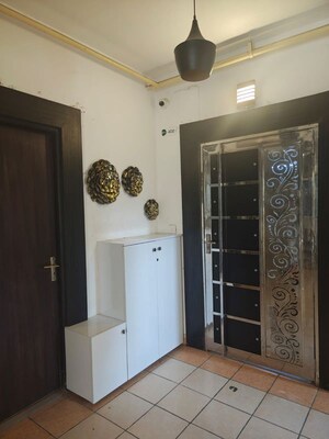 Room in 3 BHK Apartment at Supertech Ecovillage I, Sector 1 Greater Noida – for Sale