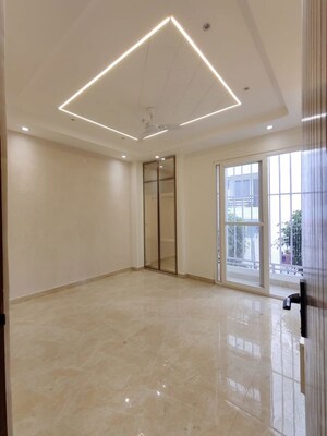 Room in 3 BHK Builder Floor at Dehradun Cantt – for Sale