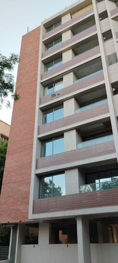 3 BHK + Extra Room Apartment For Sale in Navrangpura