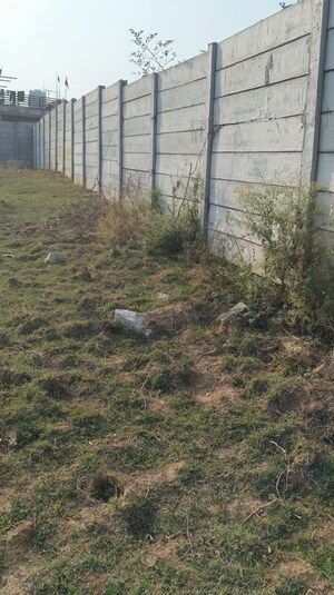  Plot – Garden View at Morabadi - for Sale