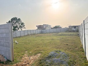  Plot For Sale in Morabadi