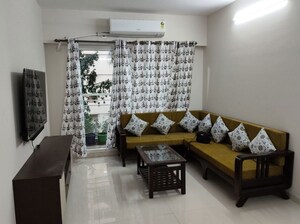 2 BHK Apartment For Rent in Sugee Atharva, Prabhadevi